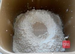 培根煎蛋三明治的做法图解1