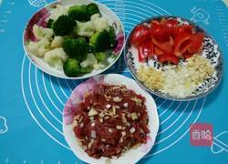 双花炒牛肉的做法图解2
