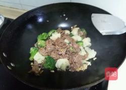 双花炒牛肉的做法图解6