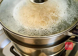 黄花菜扣肉的做法图解12