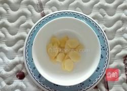 砂锅鲫鱼汤的做法图解4