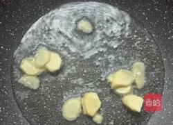 砂锅鲫鱼汤的做法图解6