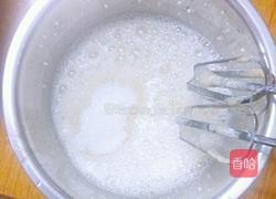 6寸戚风蛋糕的做法图解3