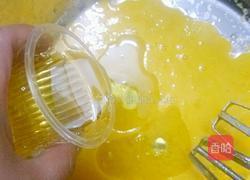 6寸戚风蛋糕的做法图解7