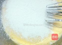 6寸戚风蛋糕的做法图解9