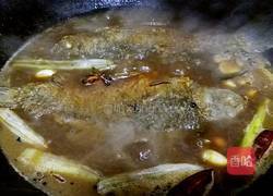 红烧鲫鱼的做法图解10