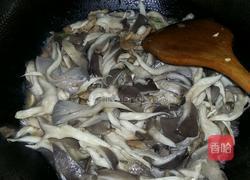 猪肉炒蘑菇的做法图解5