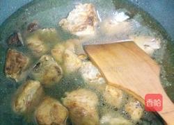电饭锅排骨焖饭的做法图解1