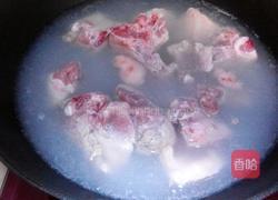 脊骨玉米汤的做法图解1