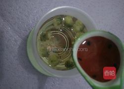 蜂蜜菊花茶的做法图解4
