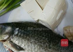 鲫鱼豆腐汤的做法图解1