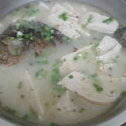 鲫鱼冻豆腐汤的做法[图]
