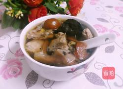 土茯苓生地煲鸡汤的做法图解7