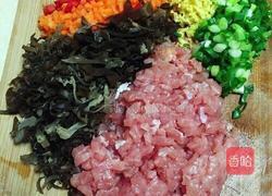 萝卜猪肉卷的做法图解1