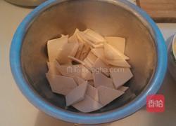 葱煎豆腐的做法图解1