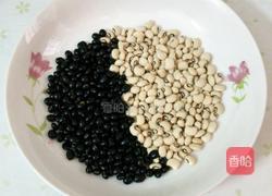 黑豆眉豆鸡脚汤的做法图解4