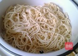 扁豆焖面的做法图解1