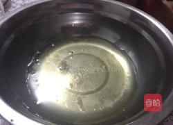 戚风蛋糕的做法图解3