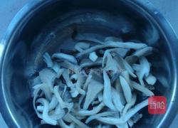 椒盐蘑菇的做法图解1