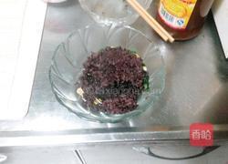 番茄鱼子紫米寿司的做法图解2