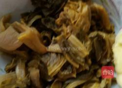 酸菜鱼片的做法图解2