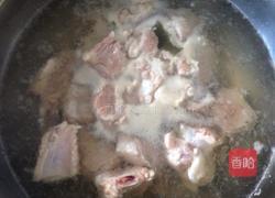 排骨海带汤的做法图解2