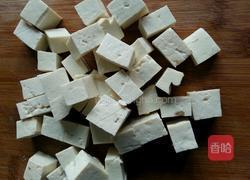 韭菜豆腐汤的做法图解1