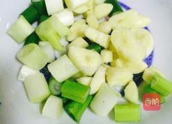 炒小鱼干的做法图解1