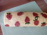 草莓彩绘蛋糕卷的做法[图]