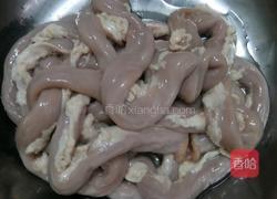 小肠腱子肉莲子汤的做法图解1