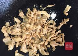 黑木耳炒鸡胸肉的做法图解6