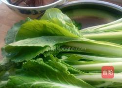 小白菜炖猪血的做法图解1