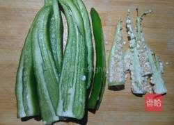 辣椒炒火腿肠的做法图解2