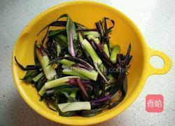 腊肉炒红菜苔的做法图解3
