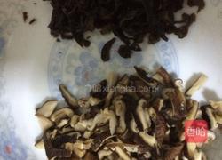 香菇木耳肉饼的做法图解3