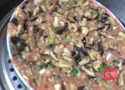 香菇木耳肉饼的做法图解5