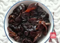 木耳炒黄瓜的做法图解2