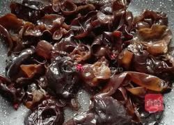 木耳炒黄瓜的做法图解8