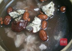 灵芝排骨汤的做法图解3