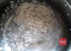 茯苓红糖坚果粥的做法图解1