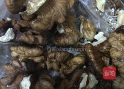 红豆绿豆核桃仁粥的做法图解2