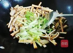 芹菜炒香干的做法图解6