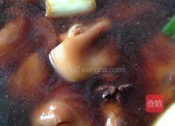 冰糖猪蹄的做法图解6