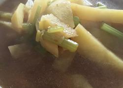 芹菜土豆汤