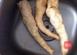 瑶柱花胶汤的做法图解1