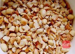 花生黑芝麻糖的做法图解1