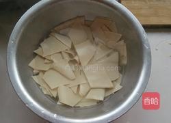 青椒炒豆皮的做法图解2