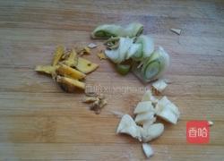 青椒炒豆皮的做法图解3