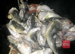 焖河豚（乖鱼）的做法图解5