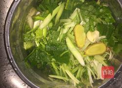 芹菜炒螺肉的做法图解2